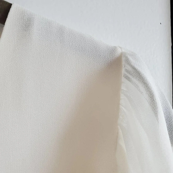 1. state cream blouse with pretty sheer sleeves size small - Picture 5 of 8